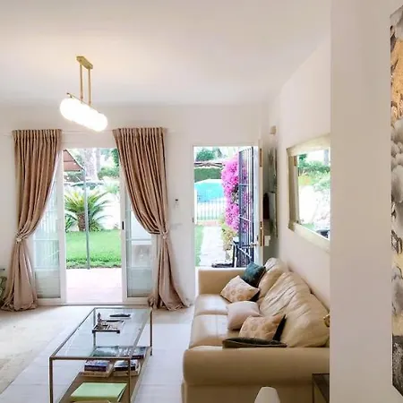 Apartamento Con Jardin Y Piscina En Playa Apartment